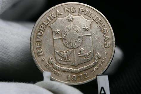 1972 1 Piso Republika NG Pilipinas Jose Rizal Philippines - For Sale, Buy Now Online - Item #374705