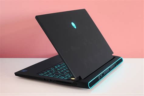 Alienware M15 R6 review: Toetsenbord overlord