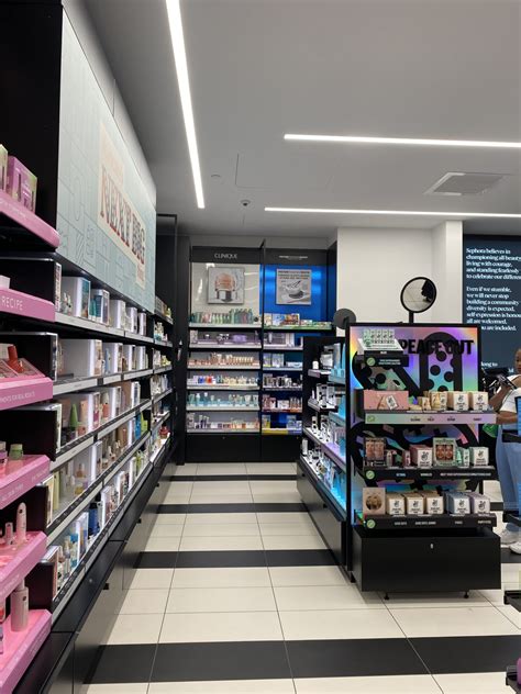 Sephora's new Union Station store is now open (PHOTOS) | Urbanized