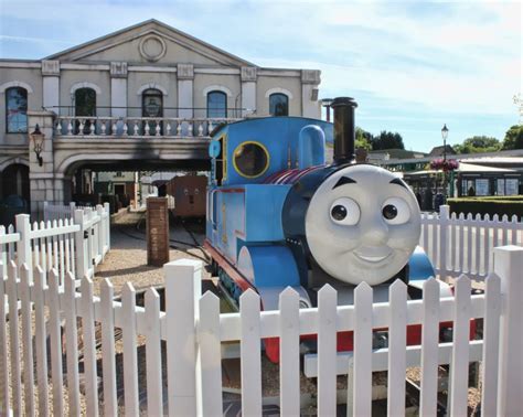 Thomas Land at Drayton Manor Theme Park review | Theme park, Thomas the tank engine, Fun days out