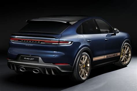 2024 Porsche Cayenne Coupe pictures