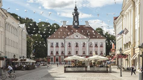 Town Hall Square | Sightseeing | Tartu