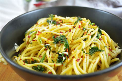 Spaghetti Aglio Olio With Parmesan & Greens Recipe by Archana's Kitchen