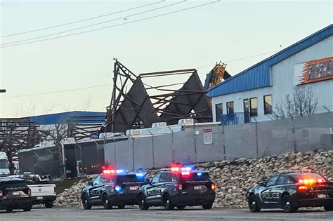 3 Dead, 9 Injured After Hangar Collapses Near Boise Airport