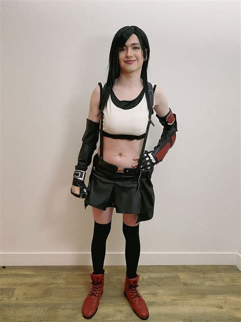 Super finally did a Tifa cosplay so, can we get a Jay3 Loba cosplay ...