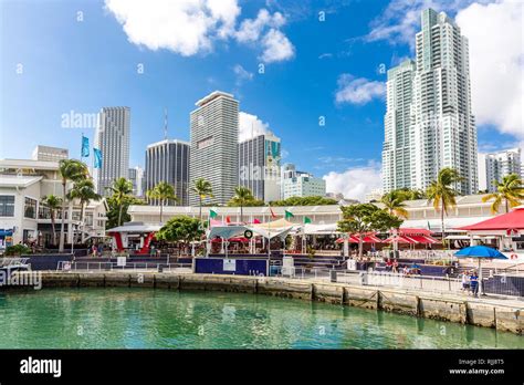 Bayside marketplace miami hi-res stock photography and images - Alamy