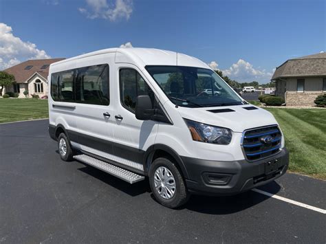 2022 Ford eTransit W9C-XL Ford 9 Passenger Van