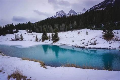 8 Awesome Winter Hikes in Canmore