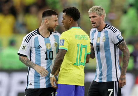 Rodrygo Goes' father takes shot at Lionel Messi following Brazil-Argentina bust up - 'Is anyone ...