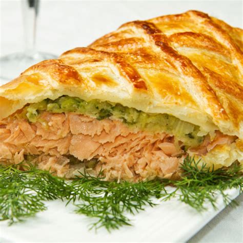 Salmon and Asparagus en Croute