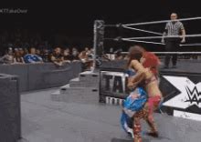 Wheelbarrow Suplex GIFs | Tenor