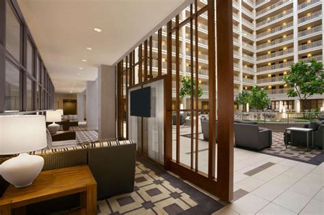 Embassy Suites Hotel Chicago Downtown in Chicago (IL) - Room Deals ...