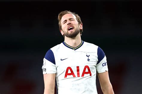 Harry Kane tipped for Manchester United transfer but recent history suggests Tottenham striker ...