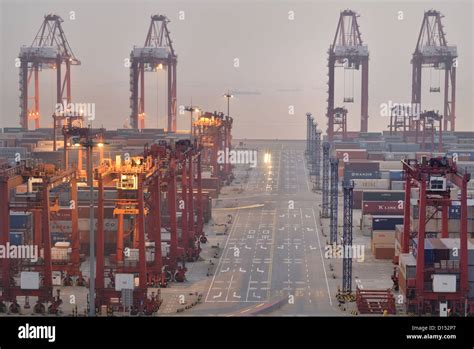 Shanghai harbour Yangshan Deep - Water Port at night Stock Photo - Alamy