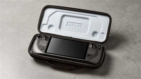 Valve shows off final packaging, carrying case for the Steam Deck – Tech Zinga | Tech and ...