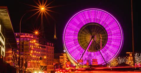 Ferris Wheel at Night · Free Stock Photo