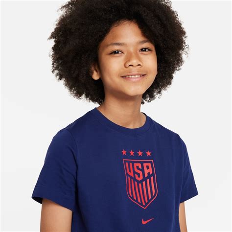 Nike USA 2023 USWNT 4-Star Crest Tee Youth - SoccerWorld - SoccerWorld