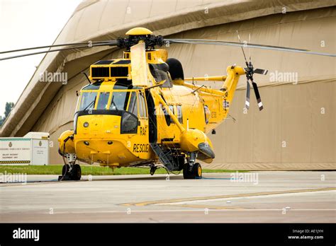 Westland Sea King Helicopter Seaking Stock Photo - Alamy