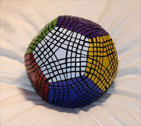 Le Pentamix : un Rubik's Cube puissance 10 | Blog-Note