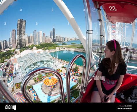 Navy pier ferris wheel fisheye chicago skyline hi-res stock photography and images - Alamy