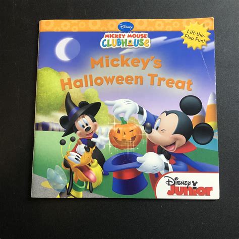 Mickey's Halloween Treat (Disney Mickey Mouse Clubhouse Lift-a-Flap Book)