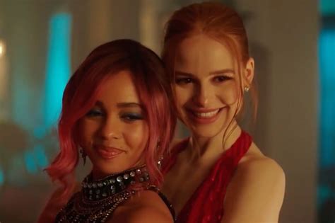 Riverdale Season 5 Premiere Spoilers: Did Choni Break Up?