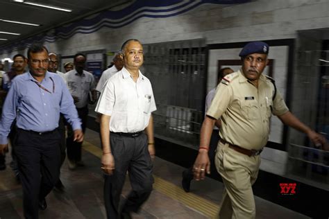 Kolkata: Commissioner of Railway Safety inspects Park Street metro ...