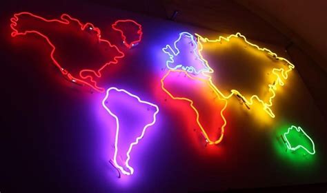 The World in Neon🎆 Design dit eget neonskilt på neonskiltet.dk #world #beauty #artwork #neon # ...