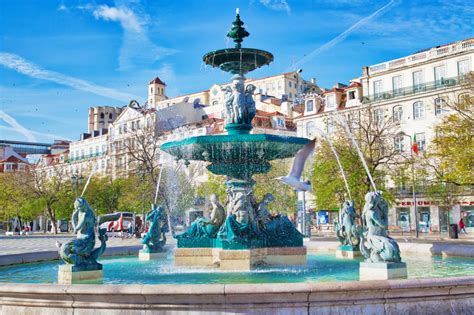 Rossio Square Fountain, Lisbon, Portugal jigsaw puzzle in Waterfalls puzzles on TheJigsawPuzzles.com