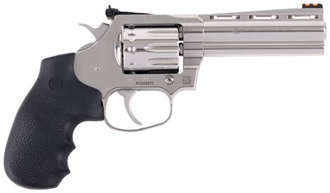 Colt King Cobra vs Smith & Wesson Model 686 PLUS 3" size comparison ...