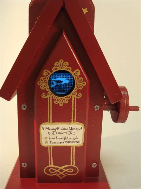 “Peep Show” birdhouse Mutoscope – Rob Kelly Design