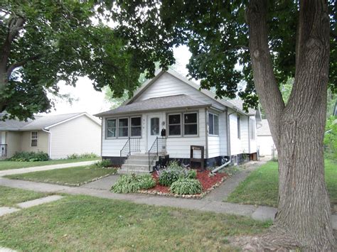 Janesville, WI Real Estate - Janesville Homes for Sale | realtor.com®