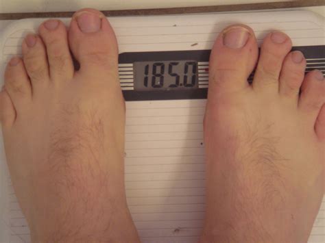 185 lbs | dirty feet and a scale..20 lbs lost so far! | Gregg O'Connell | Flickr