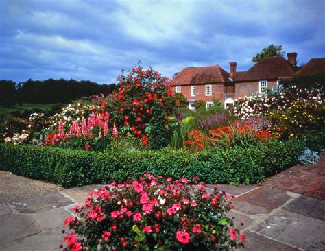 Leeds Castle Blog: Spring has Sprung at Leeds Castle