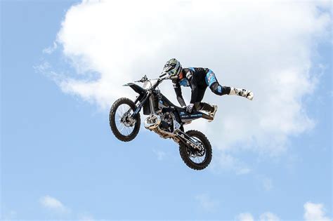 Stunt on Motocross · Free Stock Photo