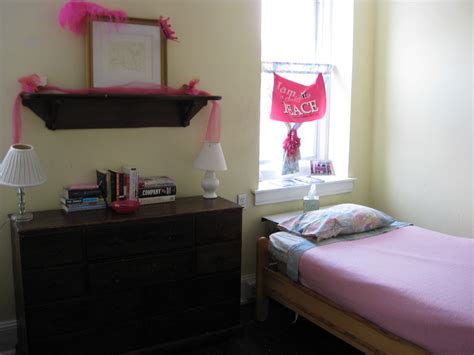 Pink House Bedroom | CODEPINK Women For Peace | Flickr