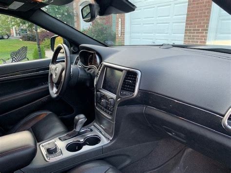 2018 Jeep Grand Cherokee - Interior Pictures - CarGurus