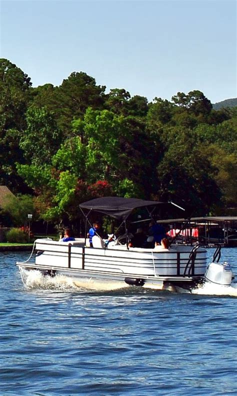 Best Pontoon Boat Brands On The Market