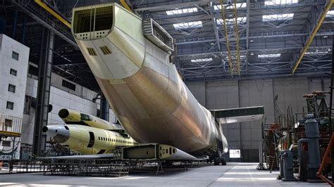 Antonov An-225: Enormous, unfinished plane lies hidden in hangar | CNN