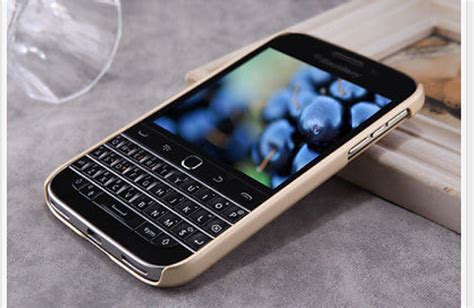 Unfortunate about 'lack of' Classic cases - BlackBerry Forums at ...