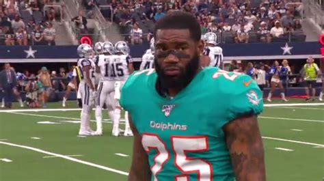 Dolphins open minicamp amid Xavien Howard contract questions - WSVN ...