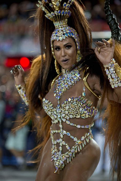 Photos: Rio celebrates Carnival with parades