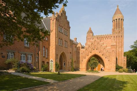 Quarr Abbey © Rodney Harris :: Geograph Britain and Ireland