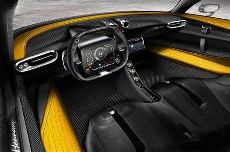 Hennessey Venom F5 has an Interior Looking Out of This World