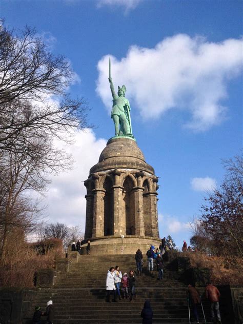 Hermannsdenkmal Detmold, Architektur - baukunst-nrw