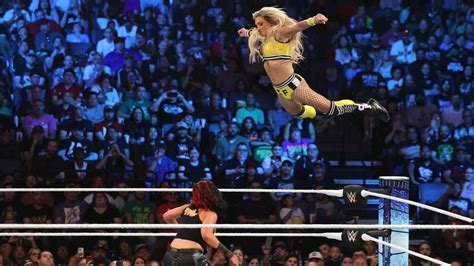 Charlotte Flair takes on Bayley in a fierce showdown: SmackDown highlights, Sept. 29, 2023 | WWE