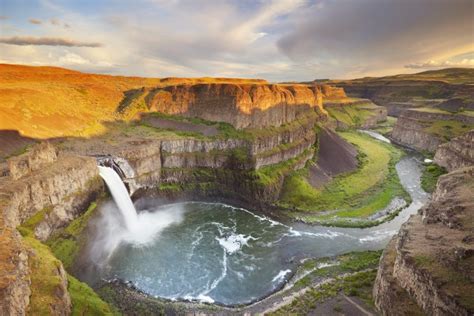 Our Complete Guide to Palouse Falls State Park in 2022 - Hiking Washington