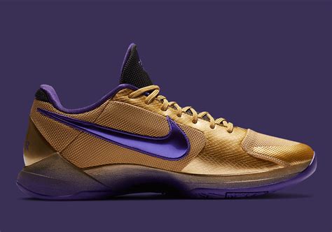 Undefeated Kobe 5 Protro Hall of Fame DA6809-700 | SneakerNews.com