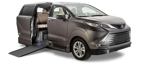 Toyota Sienna Wheelchair Van - VMI Northstar