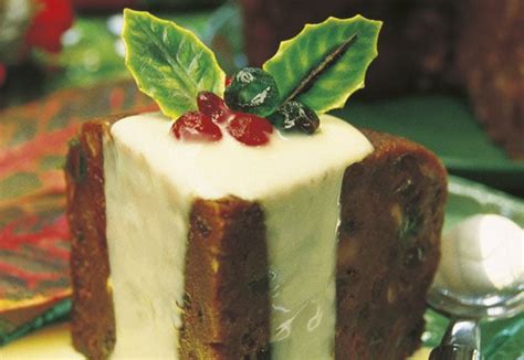 Christmas Pudding recipe - Mouths of Mums